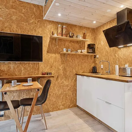 Lejlighed Small Oasis Near Coast And Town *